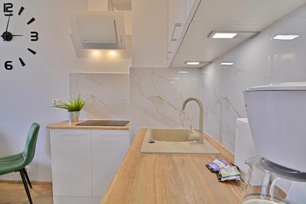 Apartment Green With Private Bike Storage ชวีโนวิชแจ ภายนอก รูปภาพ