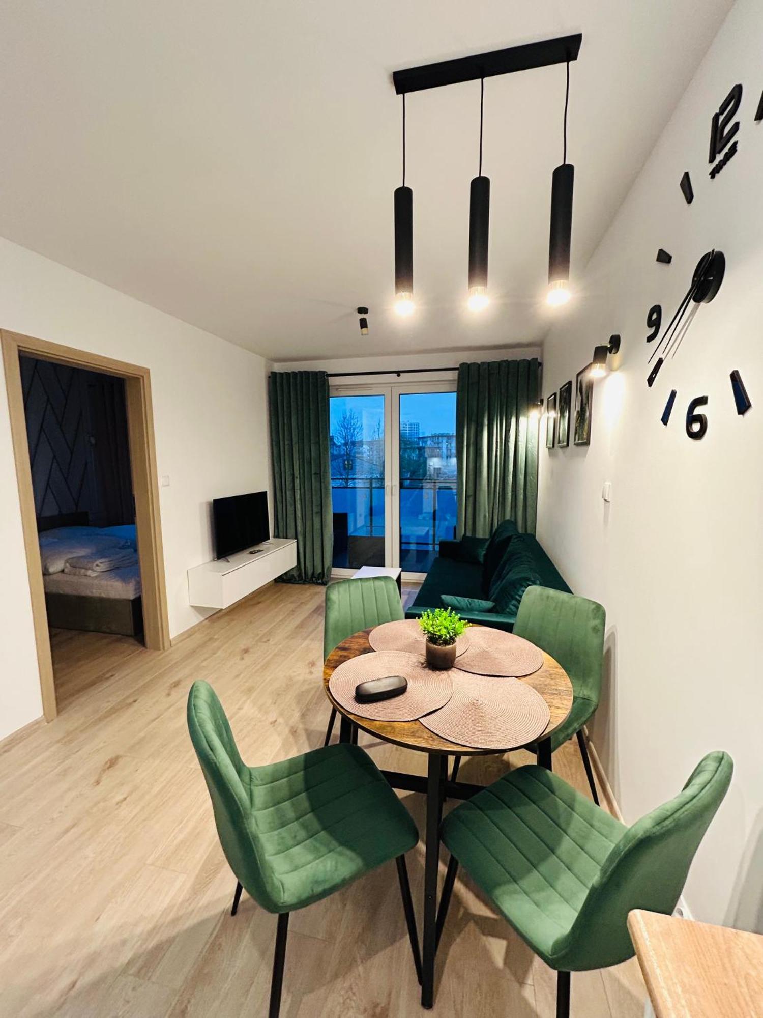 Apartment Green With Private Bike Storage ชวีโนวิชแจ ภายนอก รูปภาพ