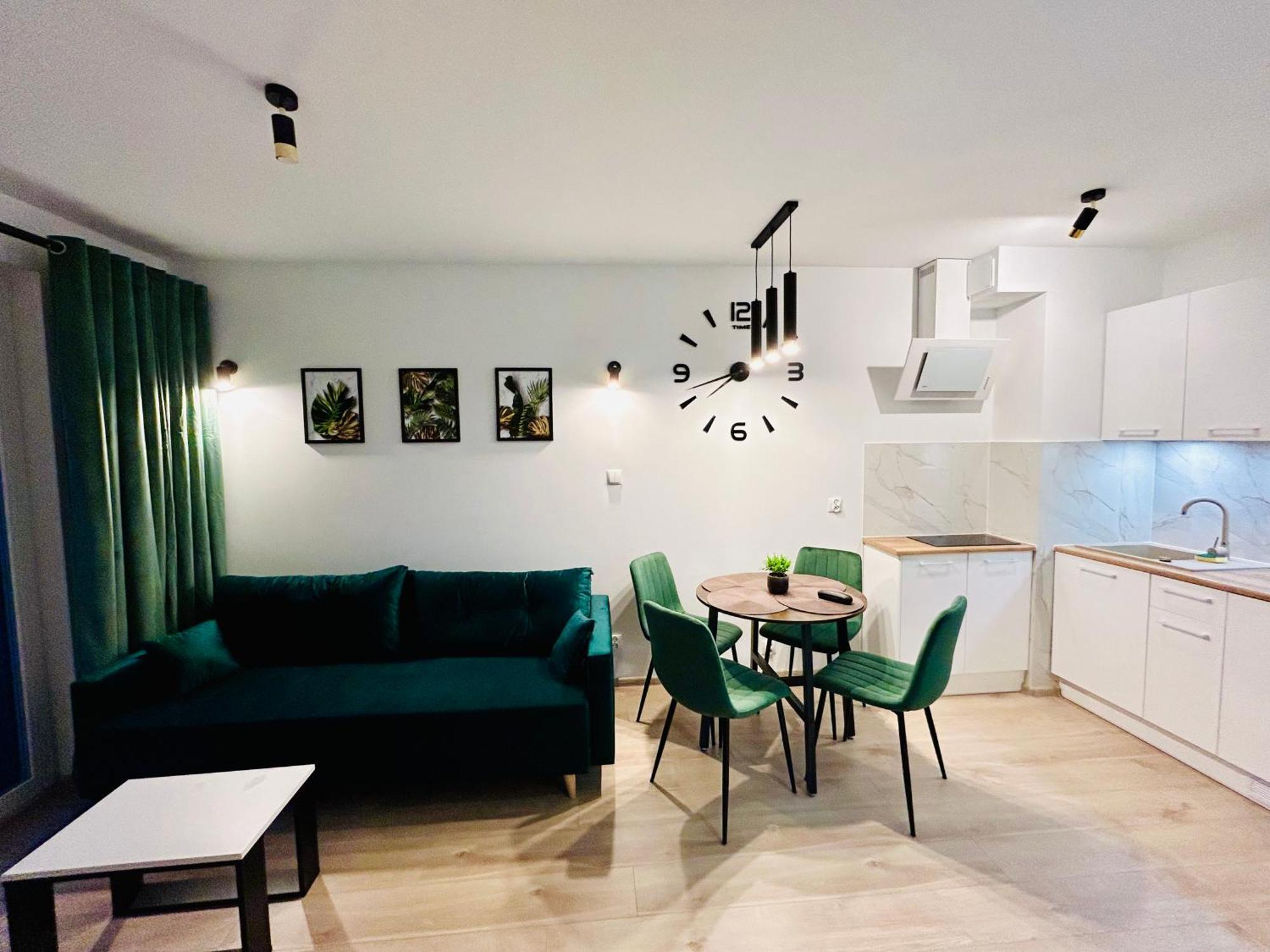 Apartment Green With Private Bike Storage ชวีโนวิชแจ ภายนอก รูปภาพ