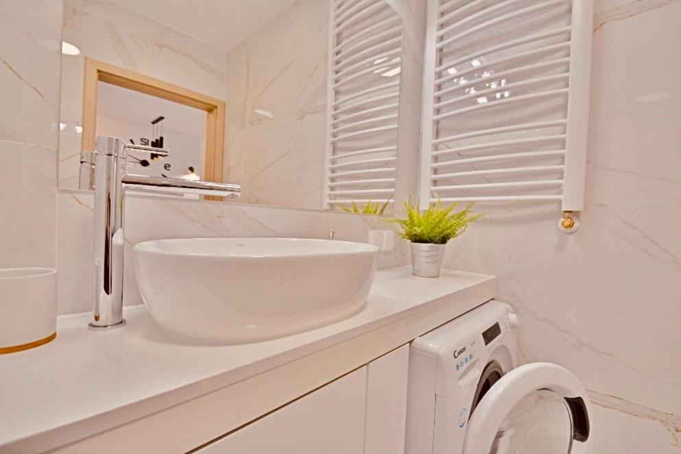 Apartment Green With Private Bike Storage ชวีโนวิชแจ ภายนอก รูปภาพ