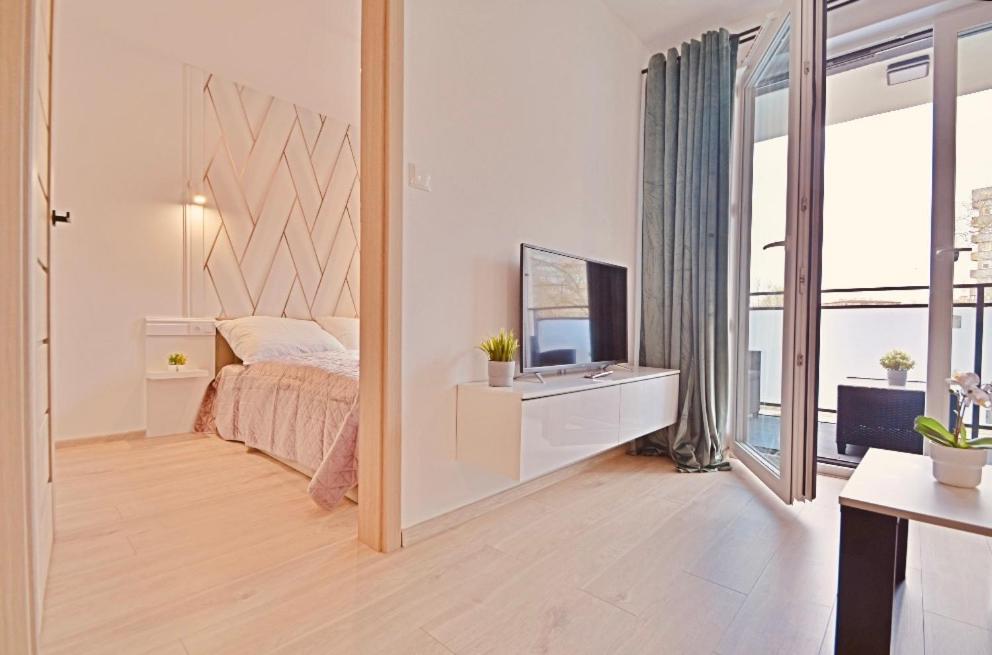 Apartment Green With Private Bike Storage ชวีโนวิชแจ ภายนอก รูปภาพ